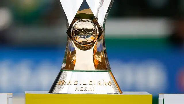 Para onde vai troféu de campeão? CBF terá três taças para entregar a  Palmeiras, Atlético-MG ou Flamengo