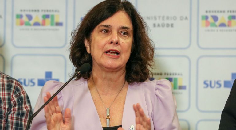 Brasília, 03/07/2023 A ministra da Saúde, Nísia Trindade, acompanhada do secretário de Atenção à Saúde, Helvécio Magalhães, do presidente do Conselho Nacional de Saúde (CNS), Fernando Pigatto e da diretora do Departamento de Saúde Mental, Sônia Barros, durante coletiva sobre ações para a expansão da assistência à saúde mental no SUS. Foto: Fabio Rodrigues-Pozzebom/ Agência Brasil