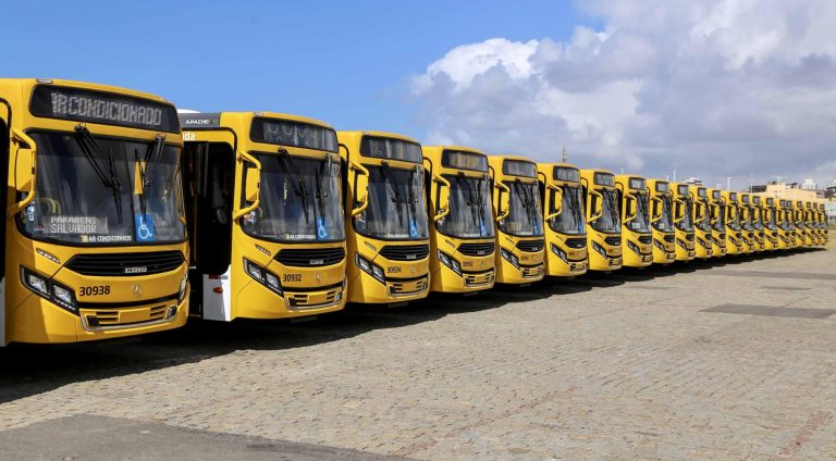 05_10_2021_Entrega-Novos-Onibus-Ar-Condicionado_Fot-Bruno-Concha_Secom_Pms-22