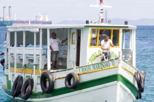 117220lanchinhas-tem-uma-hora-de-espera-no-terminal-de-salvador-na-manha-desta-sexta-3