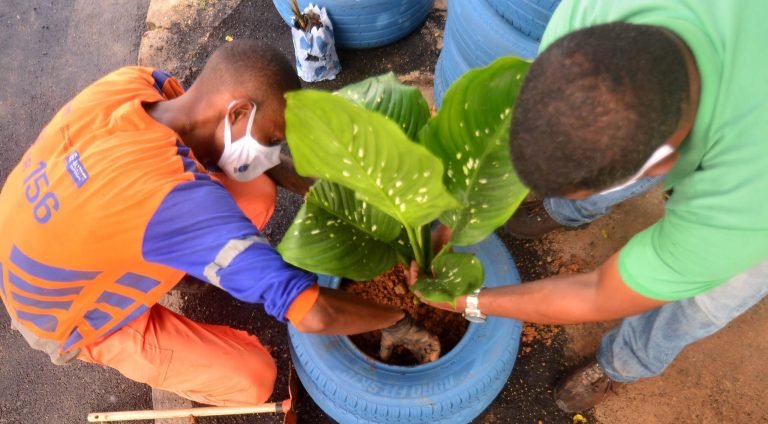 11_06_2021_Entrega-de-Ponto-Verde-em-Monte-Serrat_Foto_Jefferson-Peiixoto_Secom_Pms-31