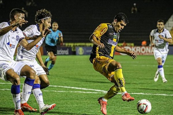 129053,bahia-completa-cinco-jogos-sem-vencer-e-empata-com-novorizontino-3