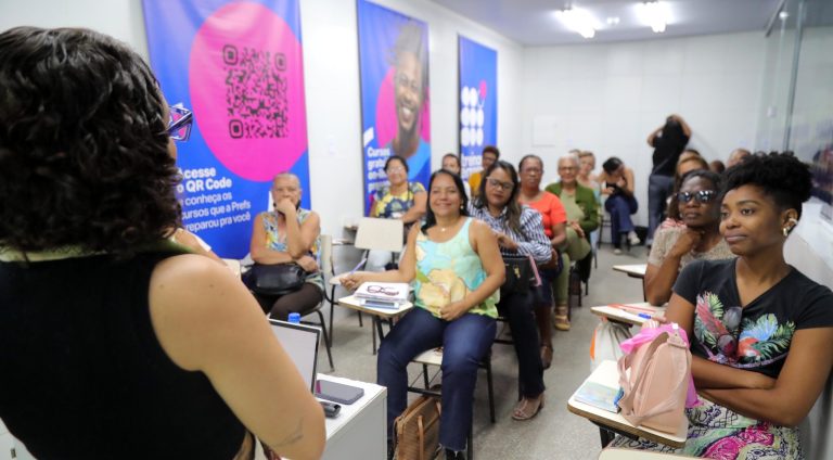 16_10_2024_Oficina Marketing digital nas Redes Sociais_Fot Bruno Concha_Secom_Pms (3)