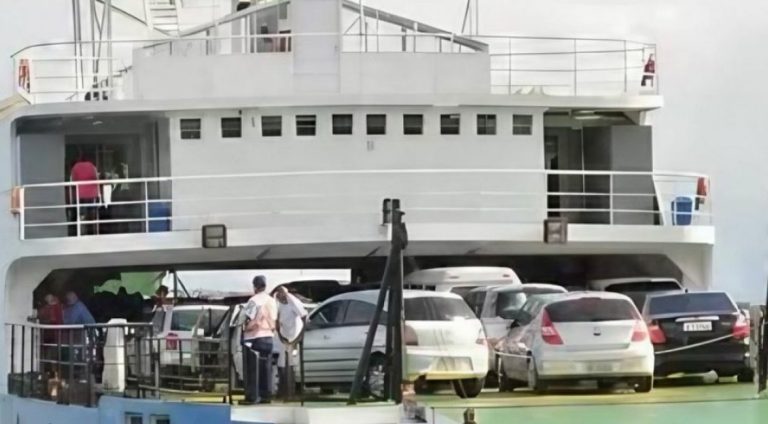 184915,ferry-boat-ivete-sangalo-apresenta-principio-de-incendio-durante-travessia-em-salvador-3
