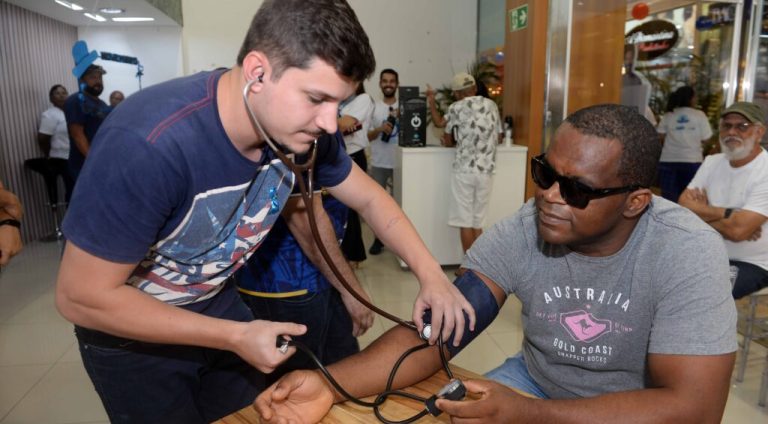 20-11-2023-Novembro-Azul-Shopping-Fotos-Otavio-Santos-SECOM-PMS-11-1024x664