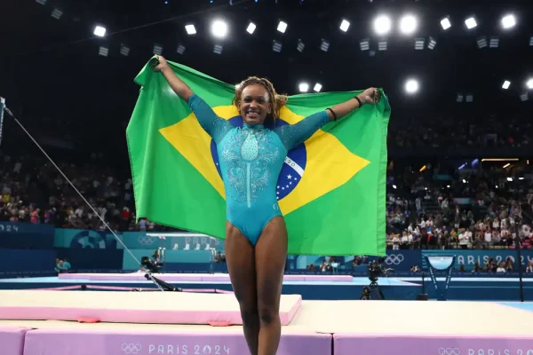 2024-08-05t134125z_1396862532_up1ek85120ziw_rtrmadp_3_olympics-2024-artisticgymnastics
