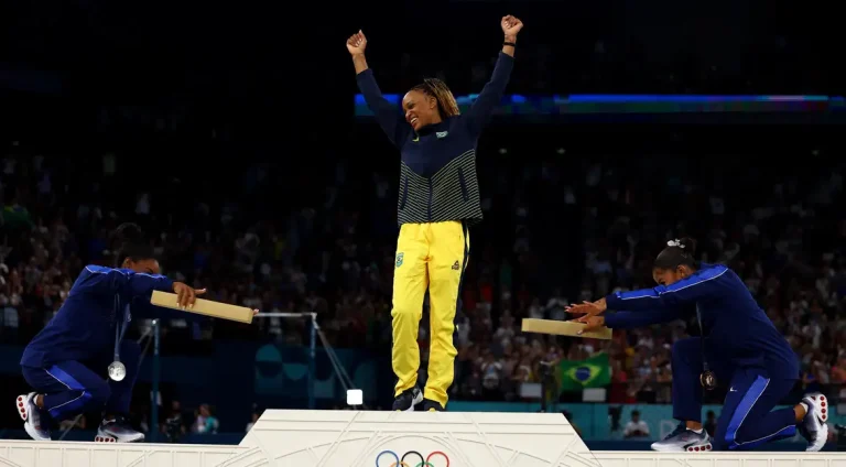 2024-08-05t135633z_1824217827_up1ek8512q7nm_rtrmadp_3_olympics-2024-artisticgymnastics
