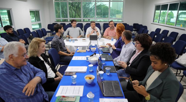 25_11_2024_SEMOB Recebe Banco mundial Financiamento de Onibus Eletricos_Fot Bruno Concha_Secom_Pms (3)