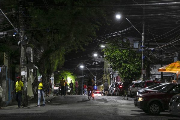 30_08_2021_Iluminando-Nosso-Bairro_Garcia_Fot-Bruno-Concha_Secom_Pms-1