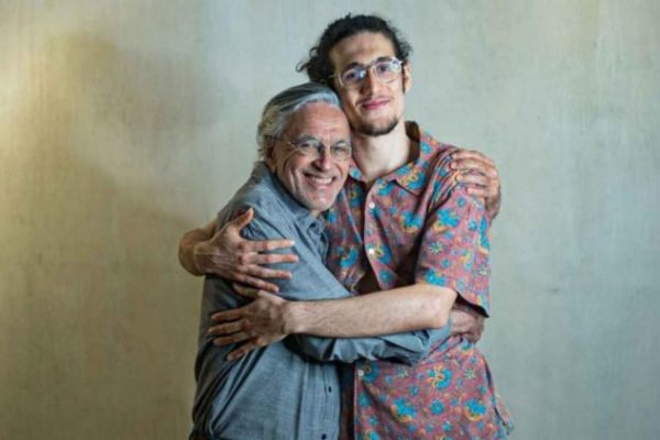 750_caetano-veloso-tom-veloso_2021111981346543