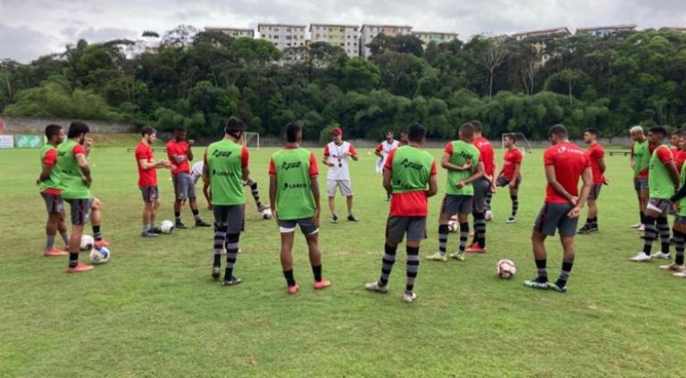 750_ecvitoria-copa-do-nordeste-treino-botafogo_20211025134837446