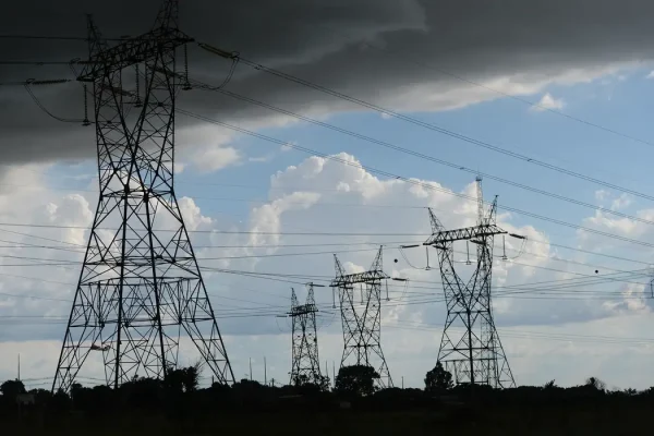 946196-energia_linha de transmissão-16