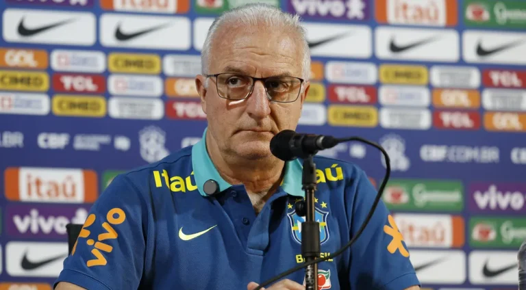 Apos-goleada-Dorival-mantem-pes-no-chao-Nao-me-ilu0129152800202410160857-ScaleDownProportional