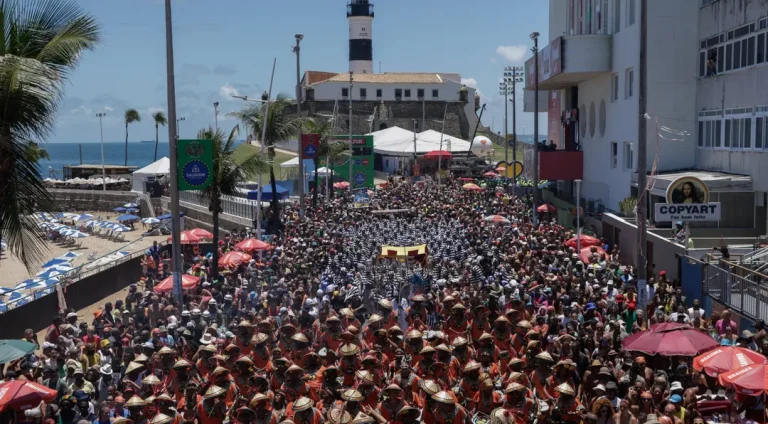 Carnaval-de-2025-tera-no-recorde-de-turistas-na-Ba0128784400202409192306-ScaleDownProportional