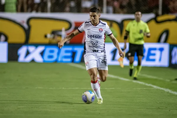 Com-Osvaldo-e-sem-Dudu-Vitoria-convoca-24-para-jog0127800200202407111103-ScaleDownProportional