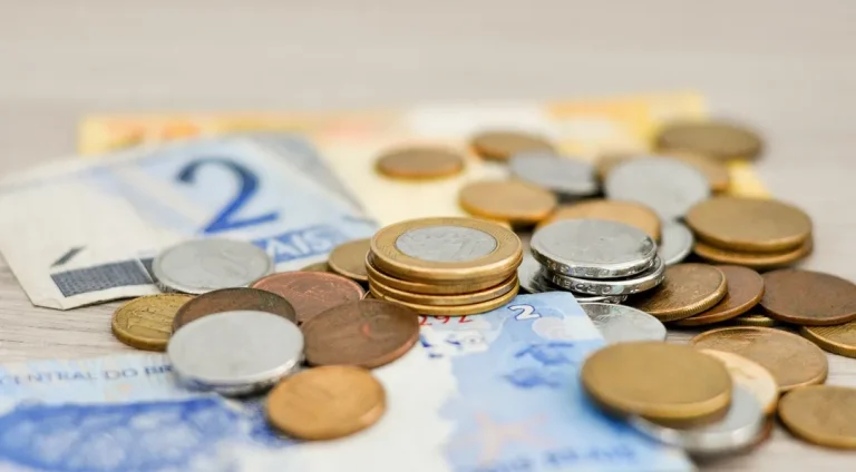 Como-organizar-as-financas-e-ter-educacao-financei0130009100202412190936-ScaleDownProportional