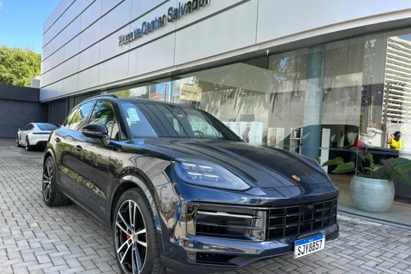 Conheca-a-Cayenne-o-carro-dos-ricos-influencers-e-0128102400202408021303-ScaleDownProportional