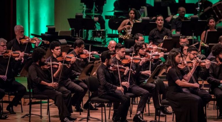 Cursos-de-musica-seguem-em-formato-online_Foto-FernandoGomes-1-696x464