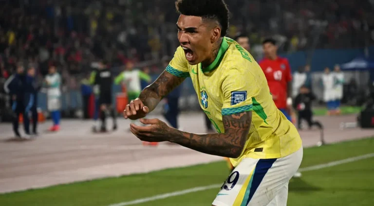 Dorival-destaca-desempenho-de-Igor-Junior-em-parti0129085700202410110805-ScaleDownProportional