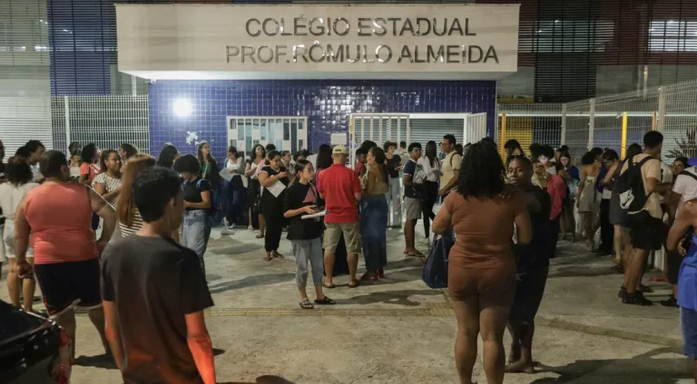 Estudantes-aprovam-tema-da-redacao-do-Enem-mas-ach0129417000202411032133-ScaleDownProportional