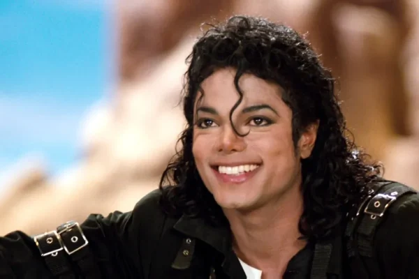 Ex-esposa-de-Michael-Jackson-faz-revelacao-sobre-v0129049400202410082008-ScaleDownProportional