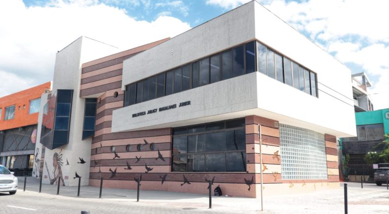 Biblioteca Juracy Magalhães Júnior
