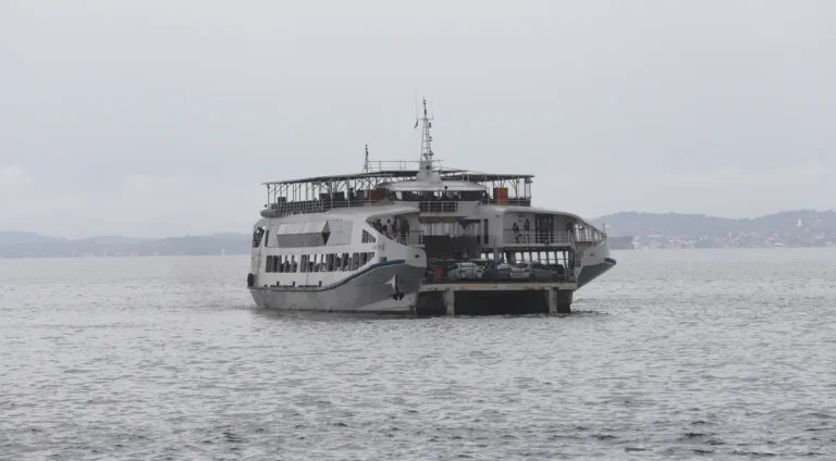 Falta-de-embarcacoes-faz-usuarios-do-ferry-boat-so0128860700202409251730-ScaleDownProportional