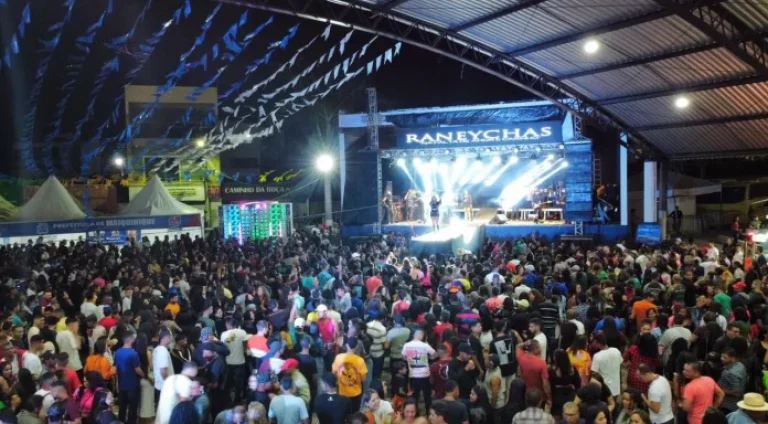 Festival-Gastronomico-em-Maiquinique-Foto-Tiago-Queiroz-696x392