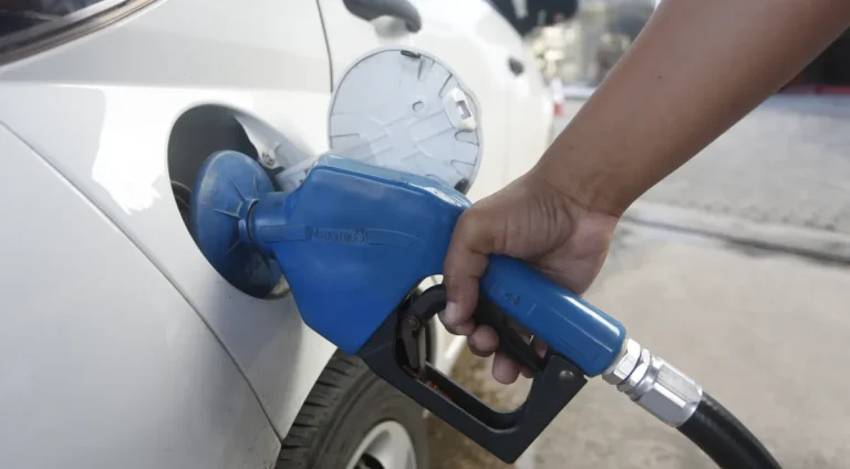 Gasolina-sofre-reducao-na-Bahia-em-junho-saiba-det0127364500202406070740-ScaleDownProportional