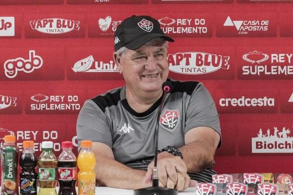 Geninho-EC-Vitoria-Leticia-Martins-EC-Vitoria