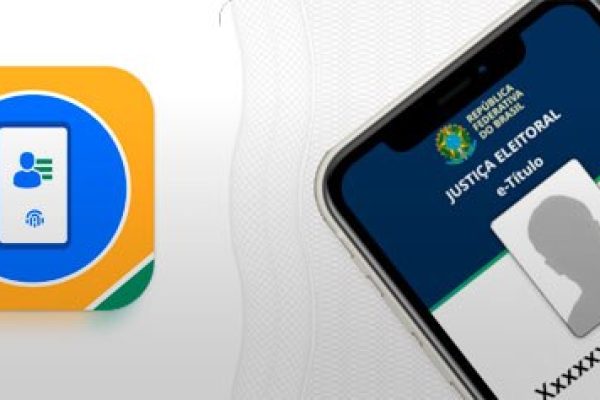 Imagem de divulgação do e-Título, aplicativo da Justiça Eleitoral, exibindo sua identidade visual e a tela do título de eleitor digital em um celular.