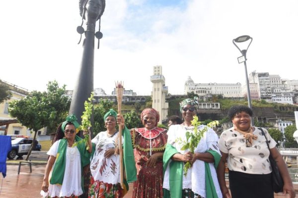 Inauguracao-Monumento-Maria-Felipa-Fotos-Valter-Pontes-Secom-PMS-1-6-1024x821
