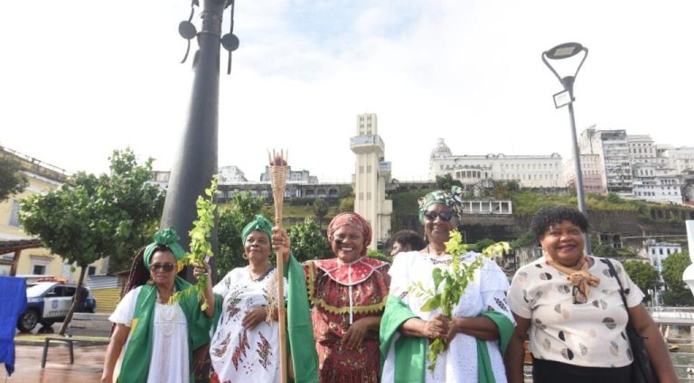 Inauguracao-Monumento-Maria-Felipa-Fotos-Valter-Pontes-Secom-PMS-1-6-1024x821