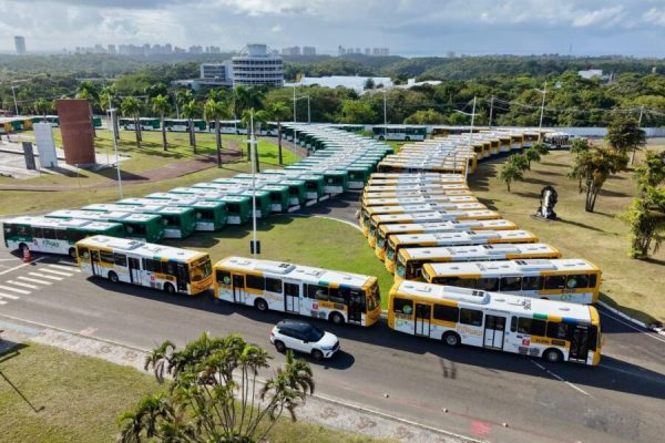 Investimento novos ônibus - Fotos - Divulgação - Secom (1)