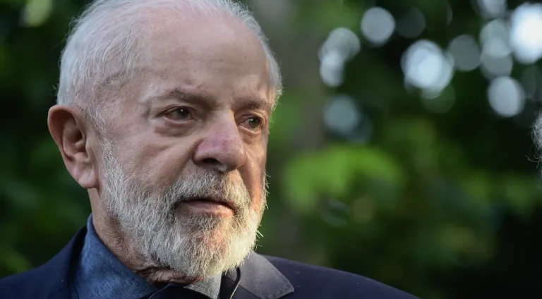 Lula-e-operado-apos-deteccao-de-hemorragia-intracr0129888000202412100605-ScaleDownProportional