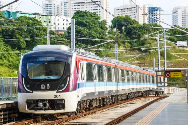Metro-de-Salvador-supera-recorde-historico-de-pass0126988000202405100920-ScaleDownProportional
