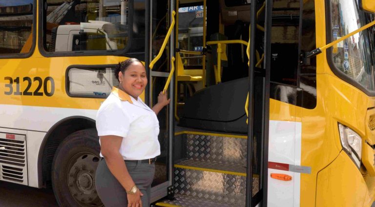 Mulheres-no-volante_Otavio-Santos_Secom-PMS-1-2048x1367