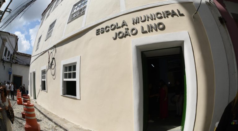 Escola é inaugurada no Pelourinho com 200 vagas
