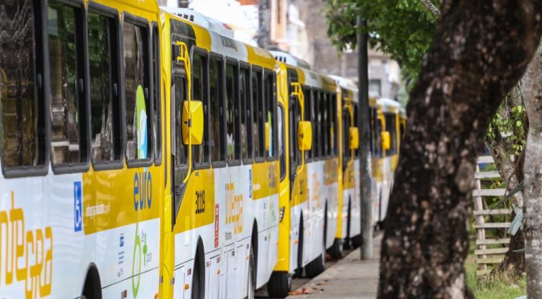 Ônibus
