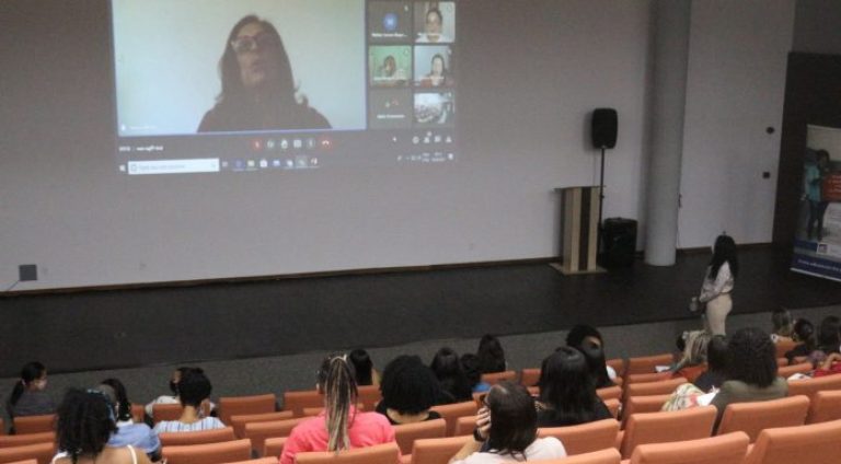 Programa-de-Atencao-a-Saude-e-Valorizacao-do-Professor-696x464