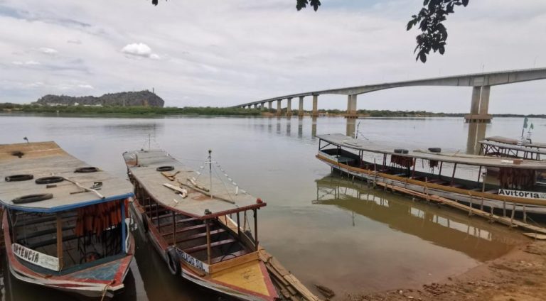 Rio-Sao-Francisco-em-Bom-Jesus-da-Lapa-e1731931153338