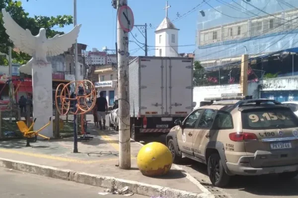 Sem-onibus-ha-cinco-dias-moradores-do-Bairro-da-Pa0129352300202410300738-ScaleDownProportional