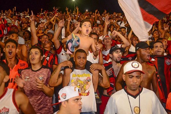 Vitória-torcida-1