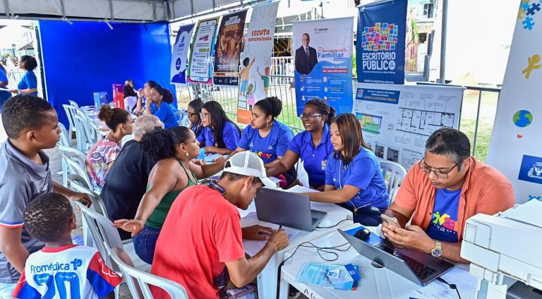 Viver-Salvador-nos-Bairros_Foto_Jefferson-Peixoto_Secom_Pms-12-1536x1025