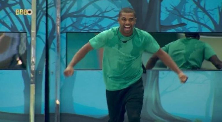 bbb-24-davi-e-o-primeiro-finalista-da-edicao-1712928141054_v2_900x506
