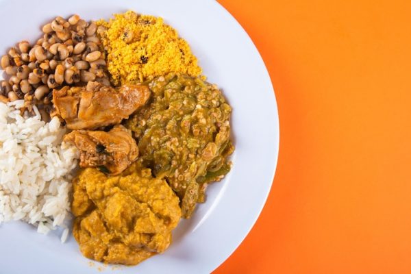 caruru-tradicional-comida-afro-brasileira-tipica-da-bahia_259266-2798