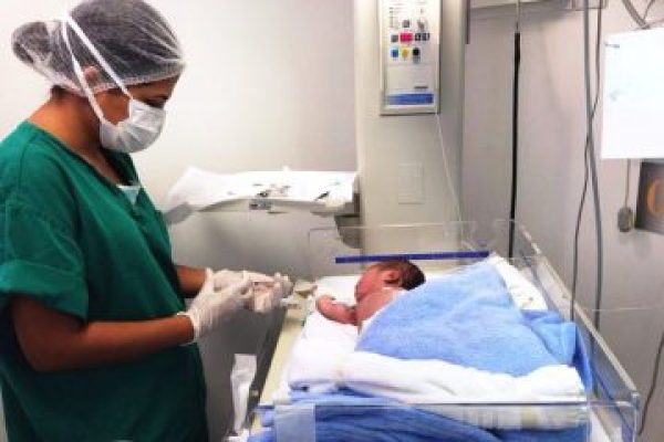 cidadao_usuario_noticias_UTI_Neonatal_reanimacao-360x240