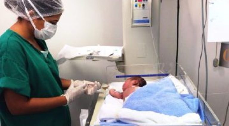 cidadao_usuario_noticias_UTI_Neonatal_reanimacao-360x240