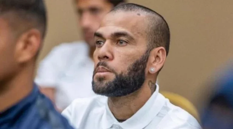 daniel-alves-esta-preso-na-espanha-2047014-article