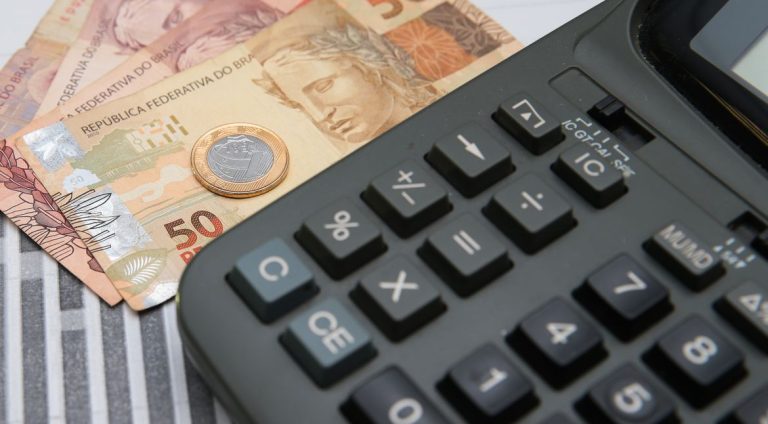 Economia, Moeda Real,Dinheiro, Calculadora